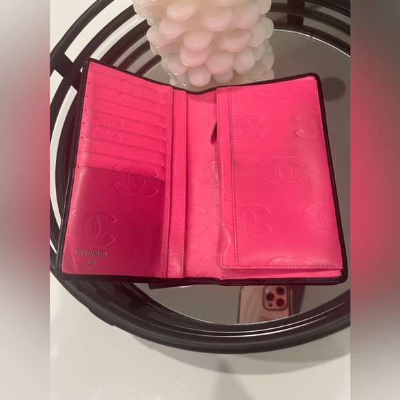 CHANEL QUILT LNG WALLET W PINK INTERIOR - Picture 9 of 12